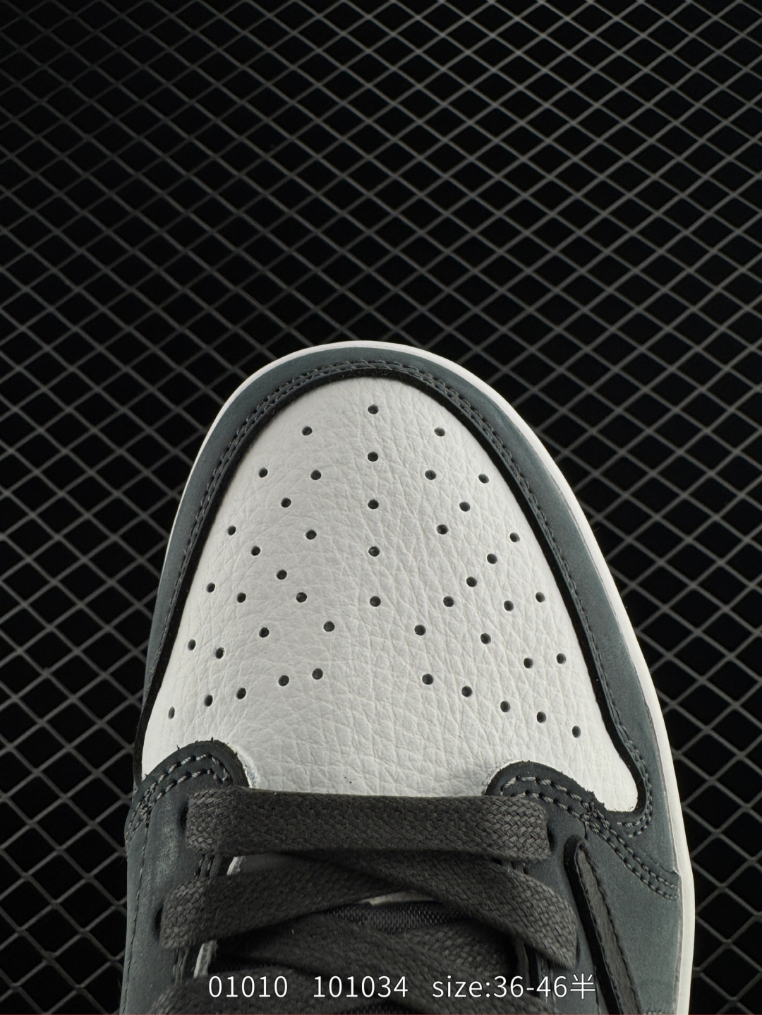 Travis Scott x Air Jordan 1 ” Reverse Mocha “